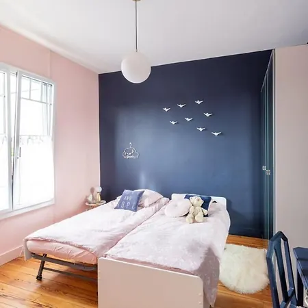 Hotel Furnished Townhouse Ideally Located With 4 Bedrooms Large Terrace & Garden 3*